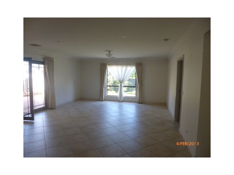 5b Stasinowsky Court, Loxton SA 5333