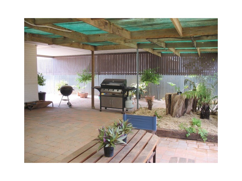 15 Coral Street, Loxton SA 5333