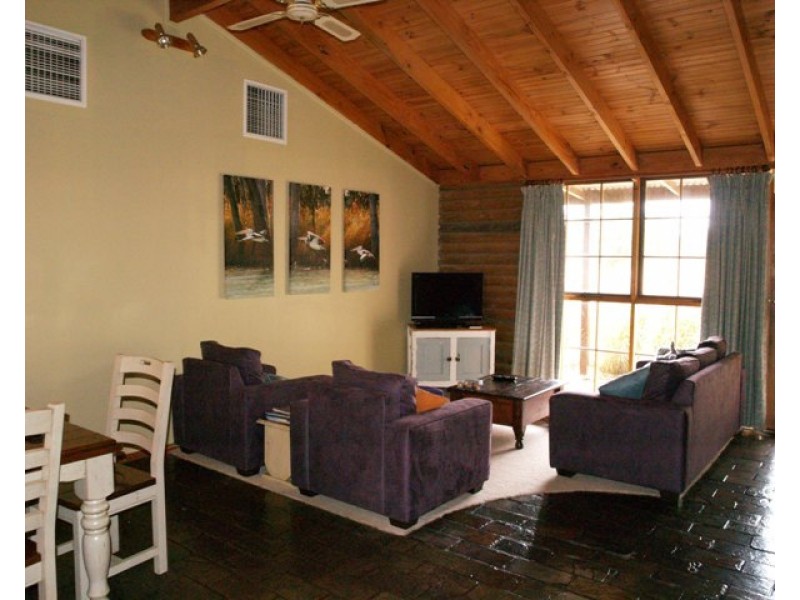 28 Elliott Road, Waikerie SA 5330