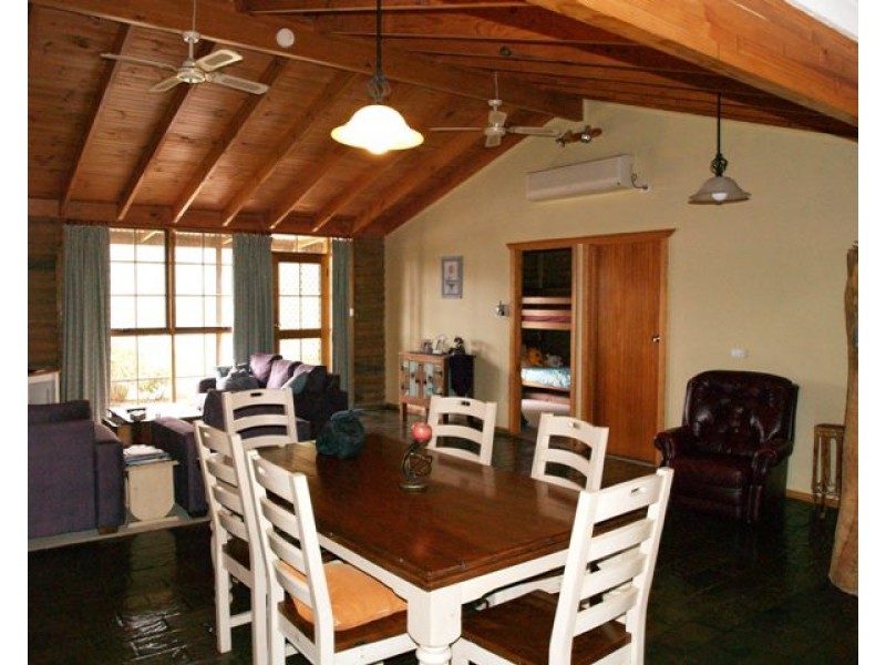 28 Elliott Road, Waikerie SA 5330