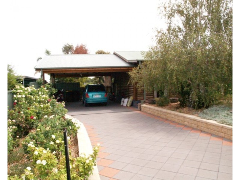 28 Elliott Road, Waikerie SA 5330
