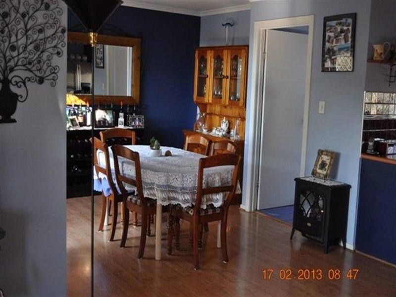 13 North Terrace, Blanchetown SA 5357