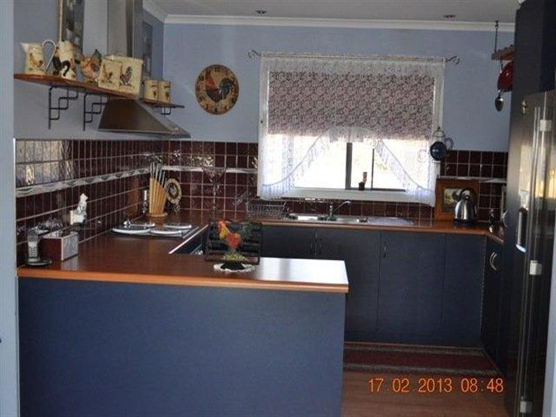 13 North Terrace, Blanchetown SA 5357