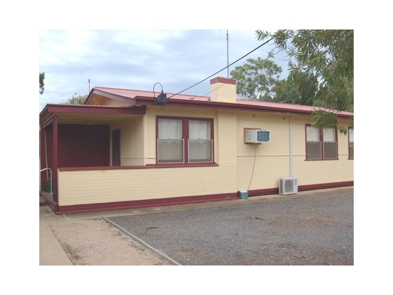 27 Gilbert Street, Berri SA 5343