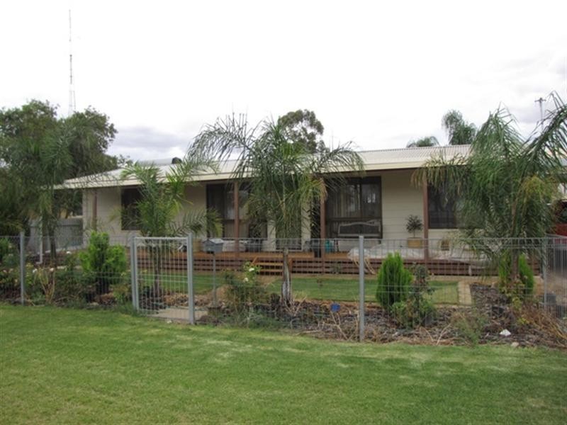 33 Oval Terrace, Lameroo SA 5302
