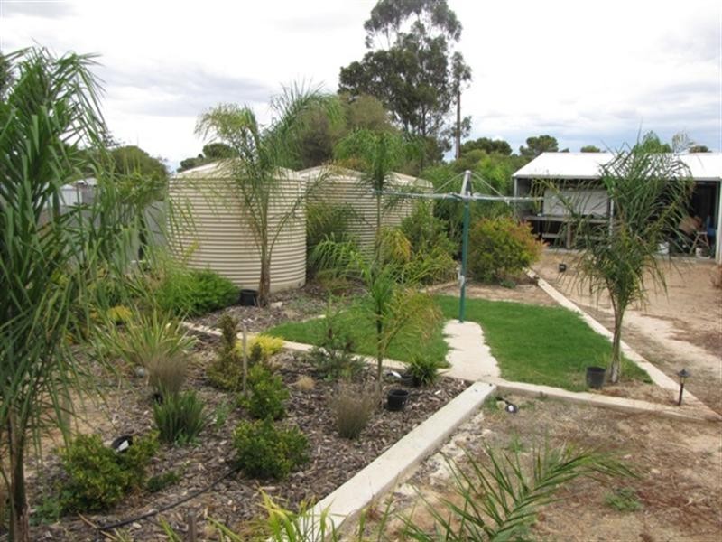 33 Oval Terrace, Lameroo SA 5302