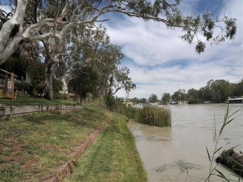 Lot 16 North West Bend, Morgan SA 5320