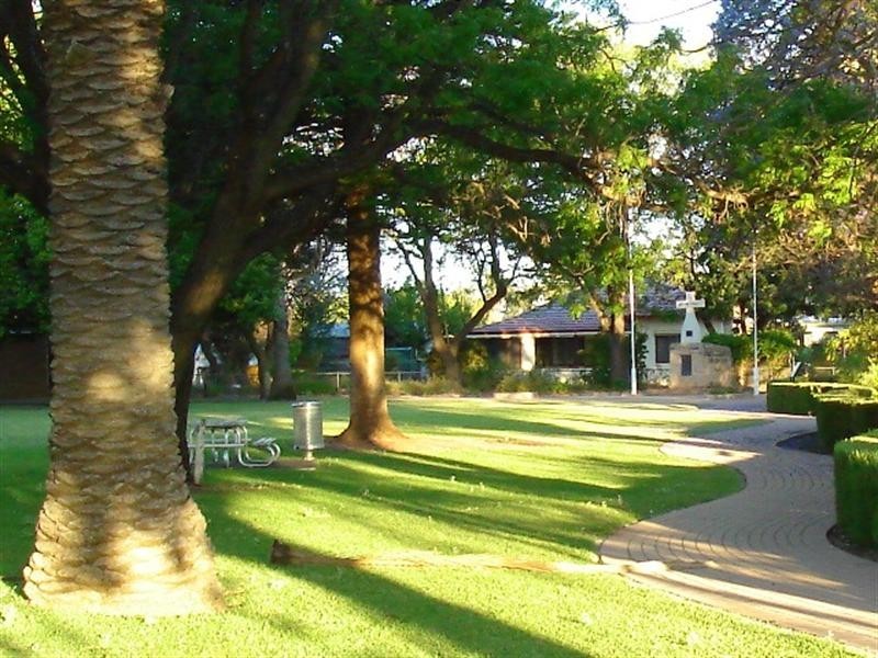 18 Jemison Street, Waikerie SA 5330