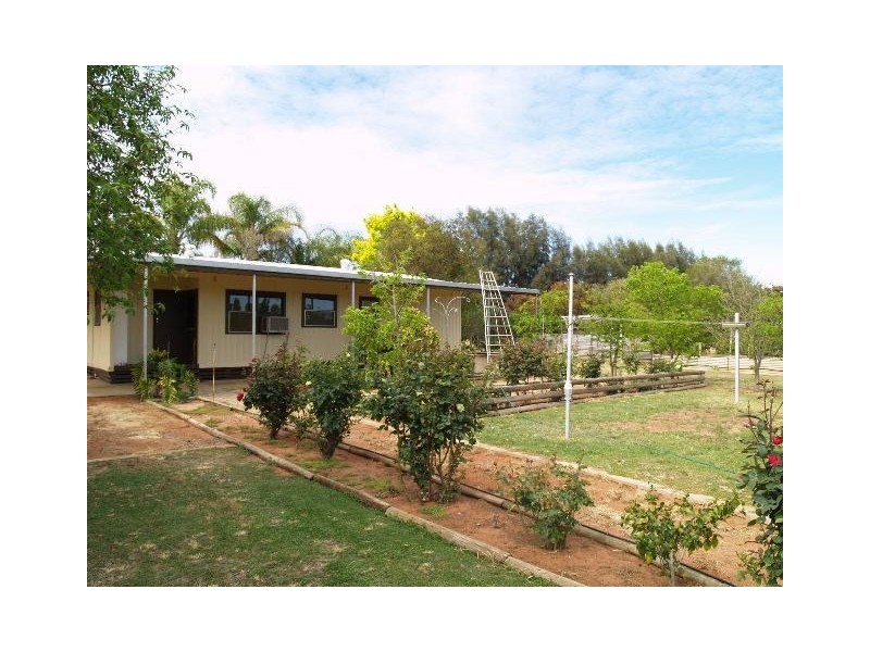 183 Playford Road SUNLANDS via, Waikerie SA 5330