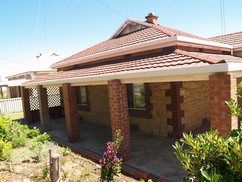 14 Thompson Street, Waikerie SA 5330