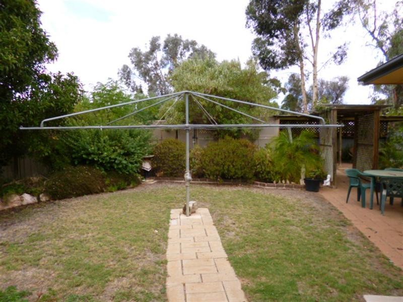 17 Sixth Street, Loxton SA 5333