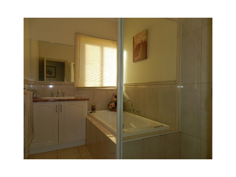 2 Easther Court, Barmera SA 5345