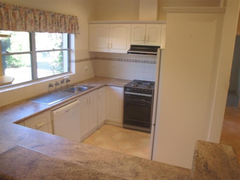 8 Hilltop Drive, Loxton SA 5333