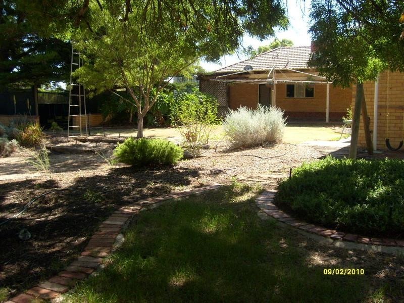 9B Paruna Road, Loxton SA 5333