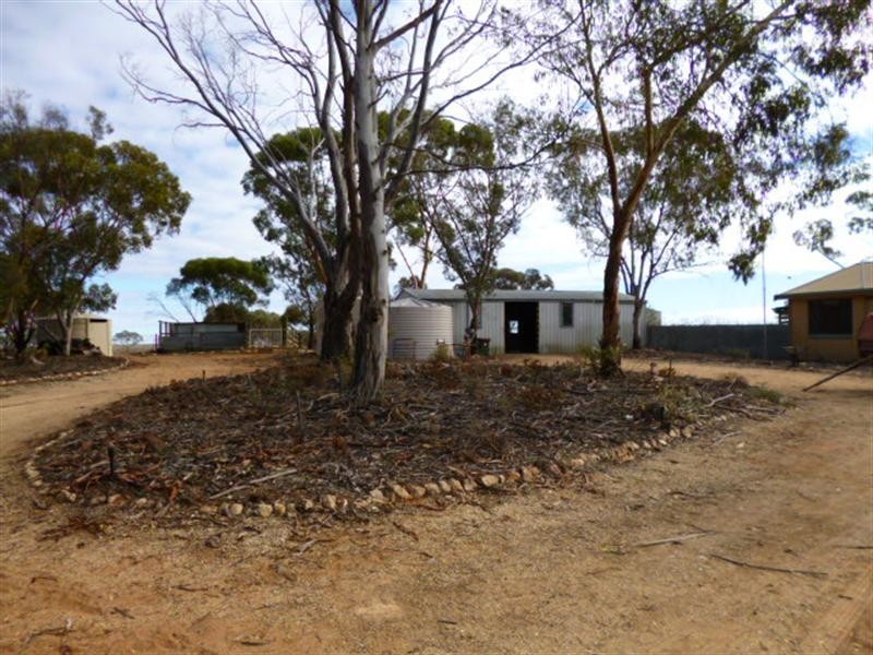 75 Goodes Road, Loxton SA 5333