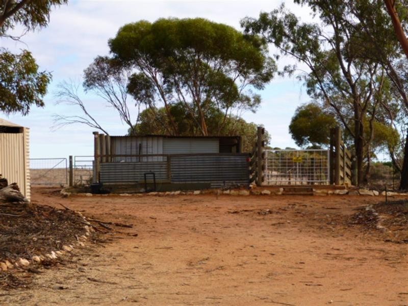75 Goodes Road, Loxton SA 5333