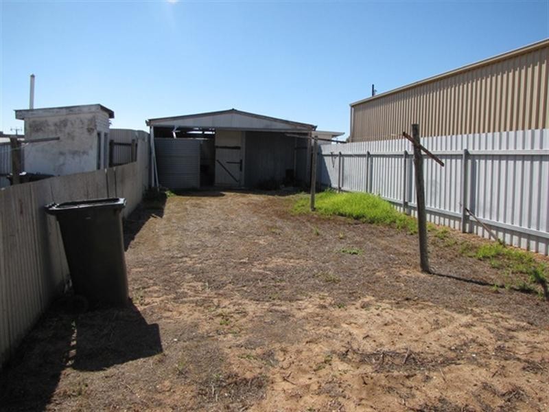 21a 21b 21c Barwell Avenue, Barmera SA 5345