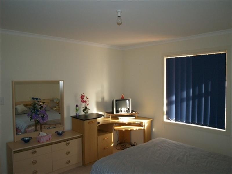 11 Acland Street, Blanchetown SA 5357