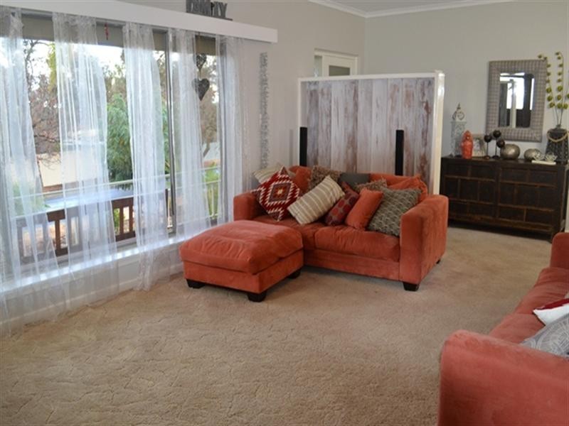 8 Derrick Street, Berri SA 5343