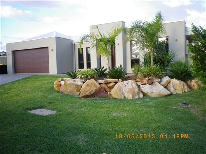 10 Pike Street, Paringa SA 5340