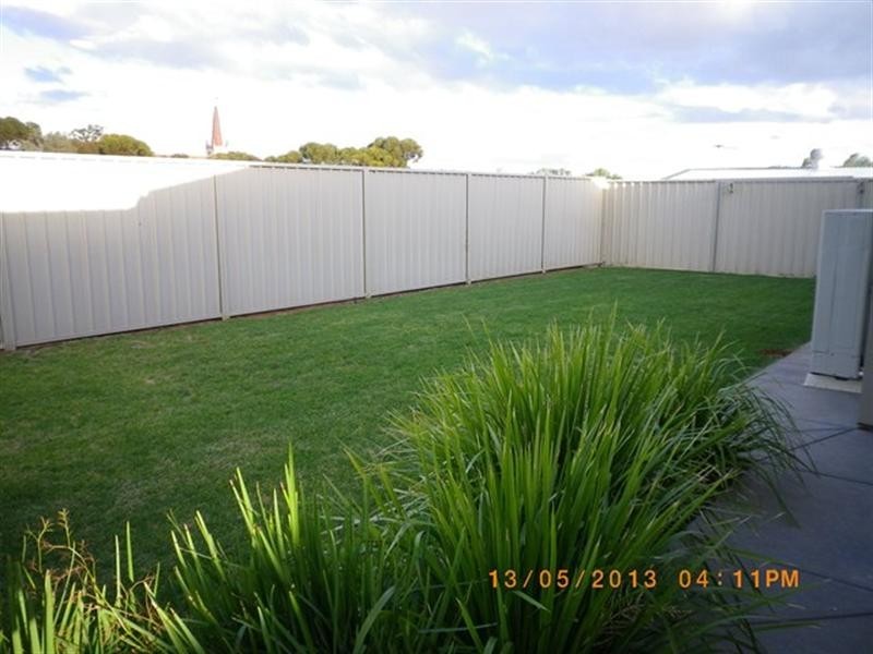 10 Pike Street, Paringa SA 5340