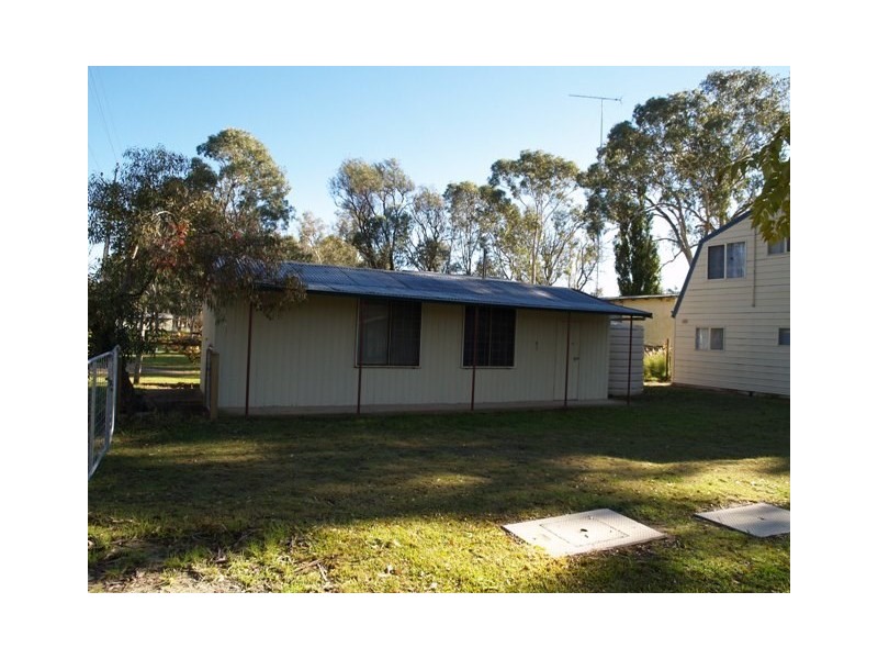 3 Page Drive, Blanchetown SA 5357