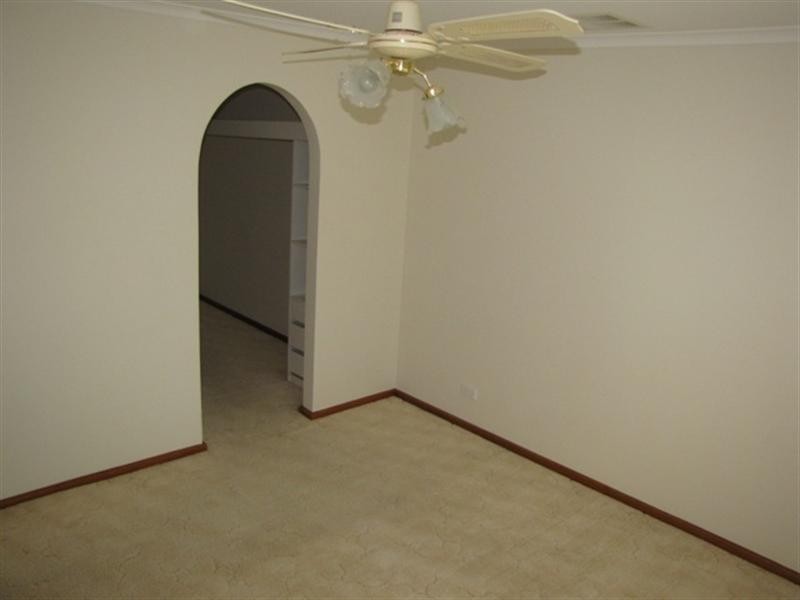 8 Garrard Street, Barmera SA 5345