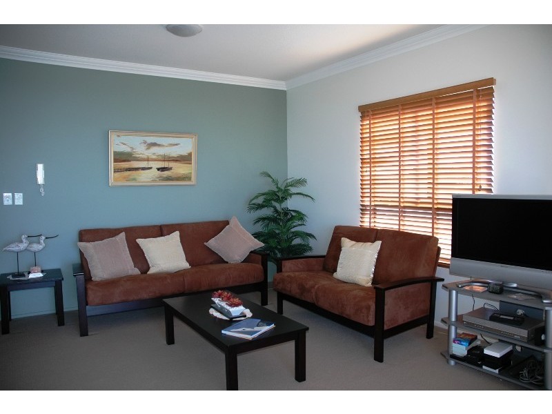 55 Marine Parade, Redcliffe QLD 4020