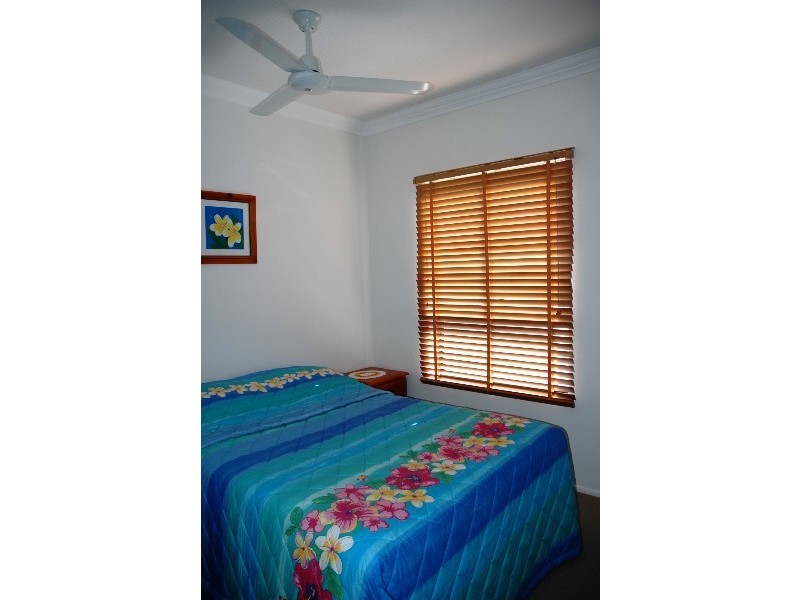 55 Marine Parade, Redcliffe QLD 4020