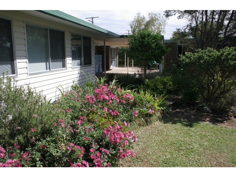 34 Daniel Court, Scarborough QLD 4020