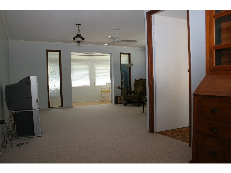 34 Daniel Court, Scarborough QLD 4020