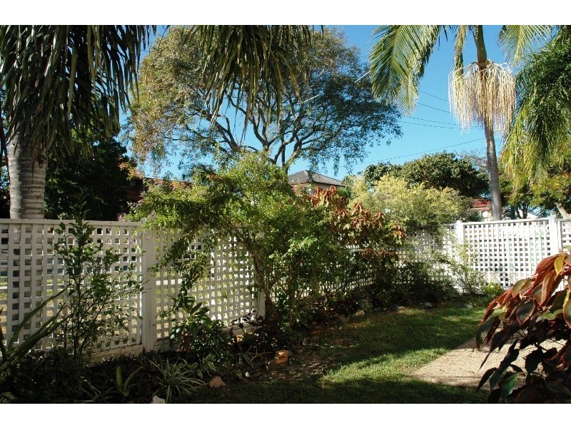 7a Sheilds Street, Redcliffe QLD 4020