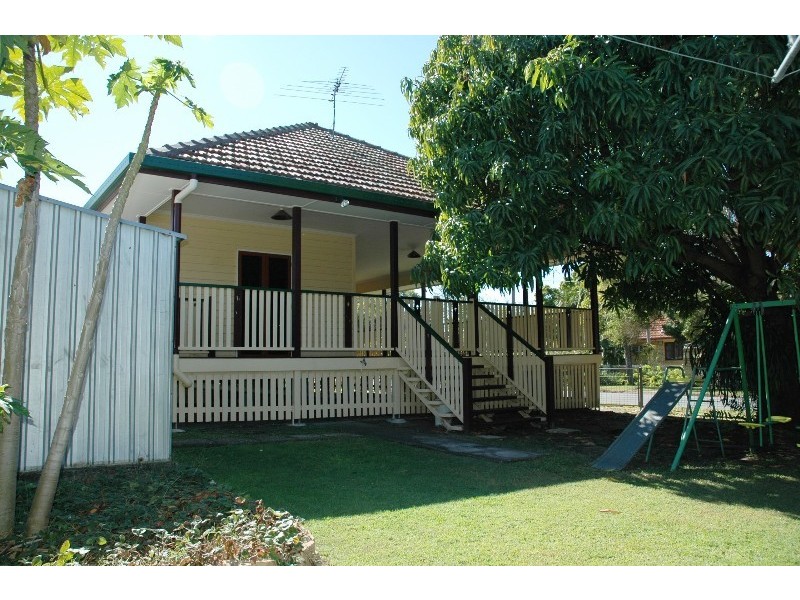 57 Grant Street, Redcliffe QLD 4020