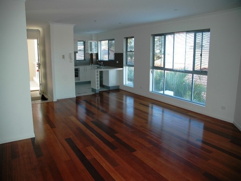 5/6 Georgina Street, Woody Point QLD 4019