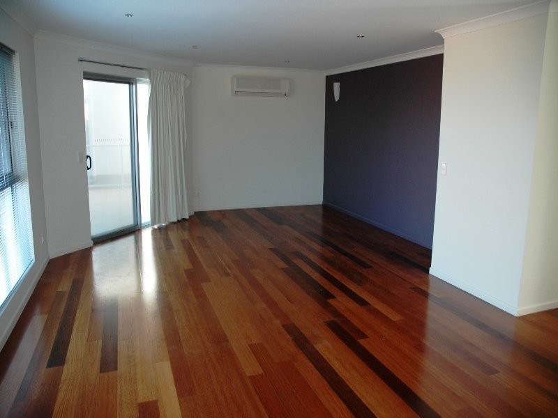 5/6 Georgina Street, Woody Point QLD 4019