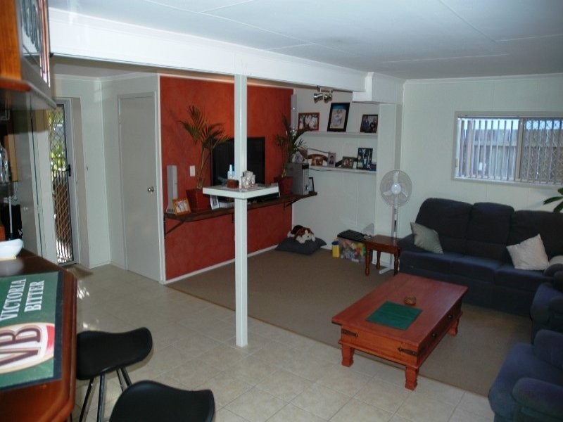 25 Longland Street, Redcliffe QLD 4020