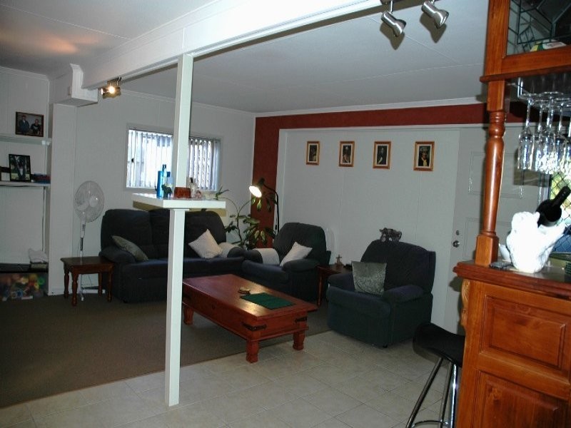 25 Longland Street, Redcliffe QLD 4020