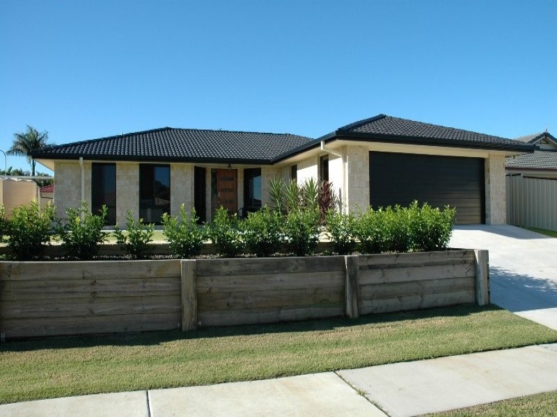 2 Parrey Court, Rothwell QLD 4022