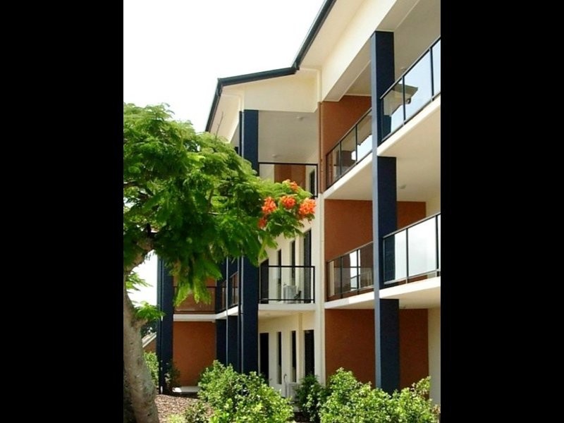 28 Murphy Street, Scarborough QLD 4020