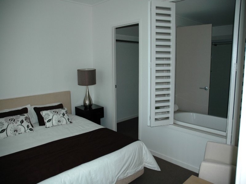 25 Dix Street, Redcliffe QLD 4020