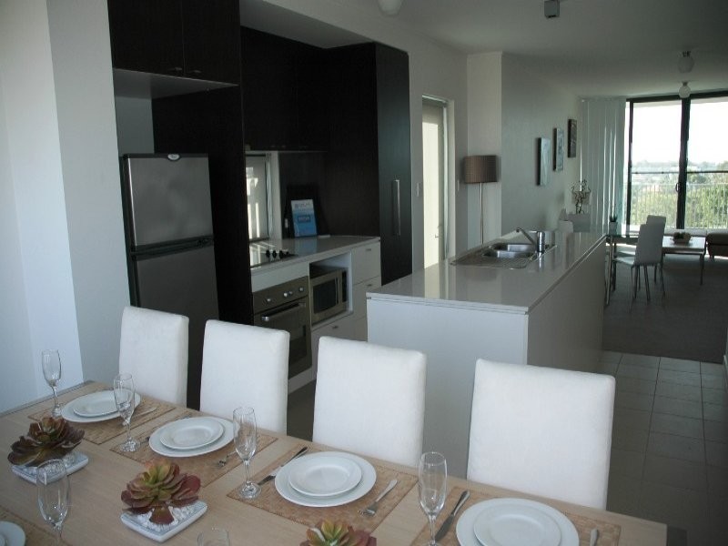 25 Dix Street, Redcliffe QLD 4020