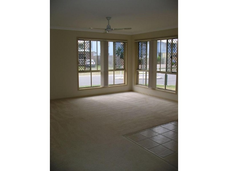 1 Fleet Drive, Kippa-ring QLD 4021