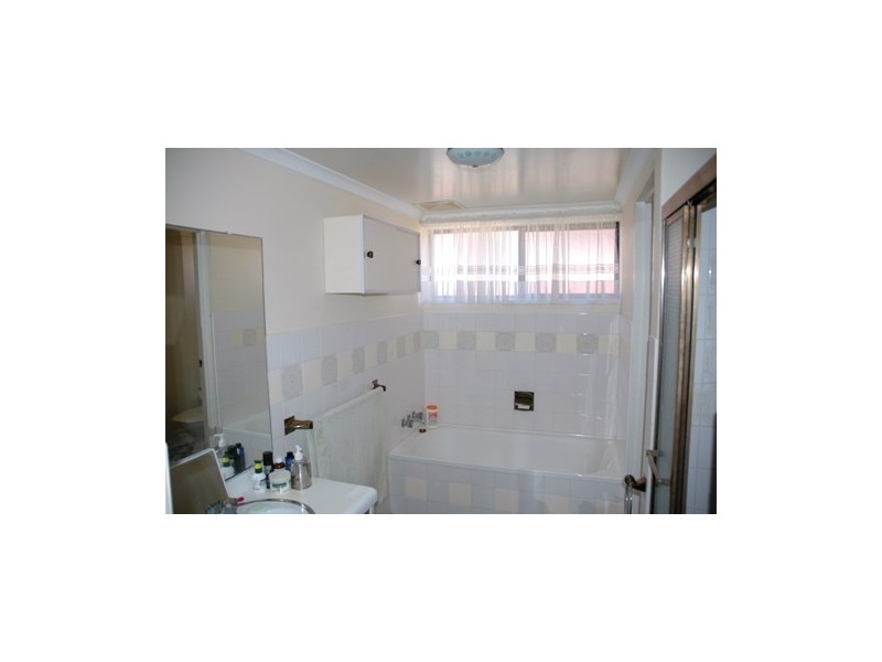 1/17 Downs Street, Redcliffe QLD 4020