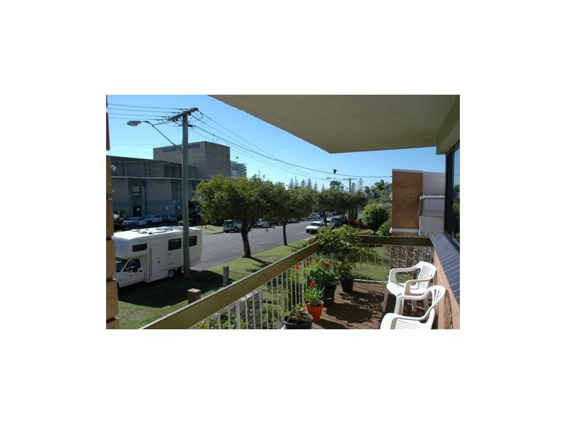 1/17 Downs Street, Redcliffe QLD 4020