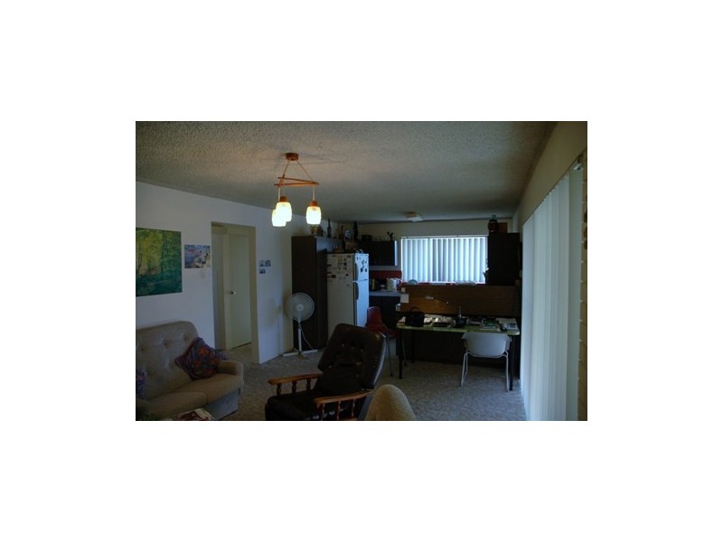 1/17 Downs Street, Redcliffe QLD 4020