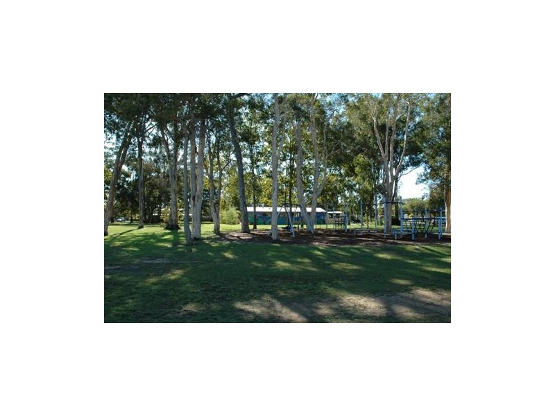 21 Roma Street, Scarborough QLD 4020