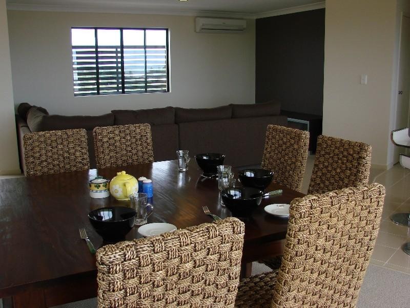 11 Dix Street, Redcliffe QLD 4020