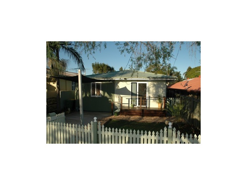 20 Livermore Street, Redcliffe QLD 4020