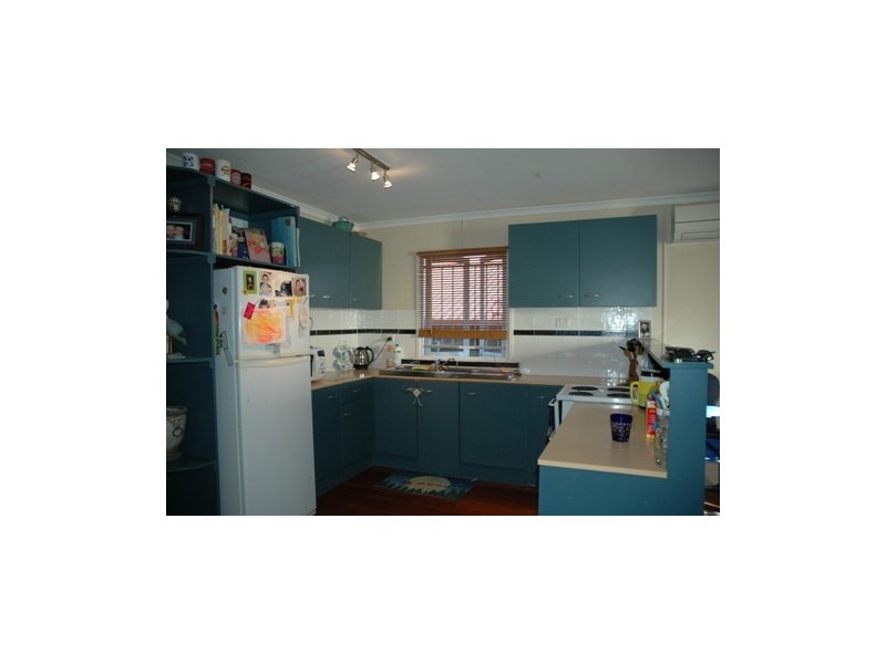 20 Livermore Street, Redcliffe QLD 4020