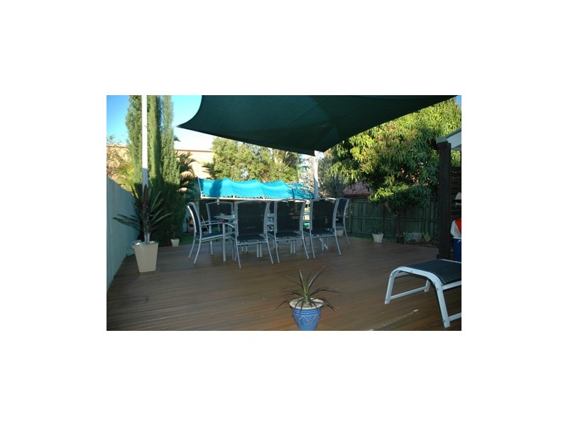 20 Livermore Street, Redcliffe QLD 4020